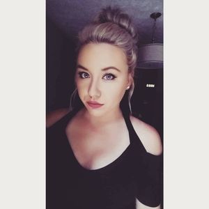 Meet your Posher, Liz